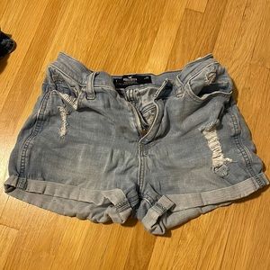 hollister light wash jean shorts